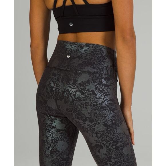 Lululemon Wunder Train Tight 25” Foil Size 8 Logo Flourish Black Iridescent Foil - Picture 5 of 15